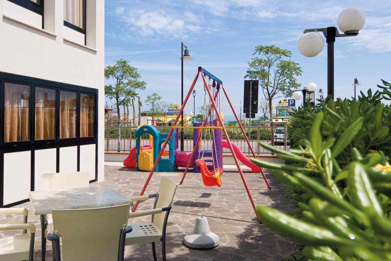 Little Hotel เชเซนาติโก ภายนอก รูปภาพ