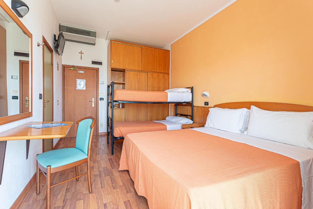 Little Hotel เชเซนาติโก ภายนอก รูปภาพ
