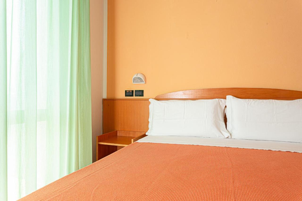 Little Hotel เชเซนาติโก ภายนอก รูปภาพ