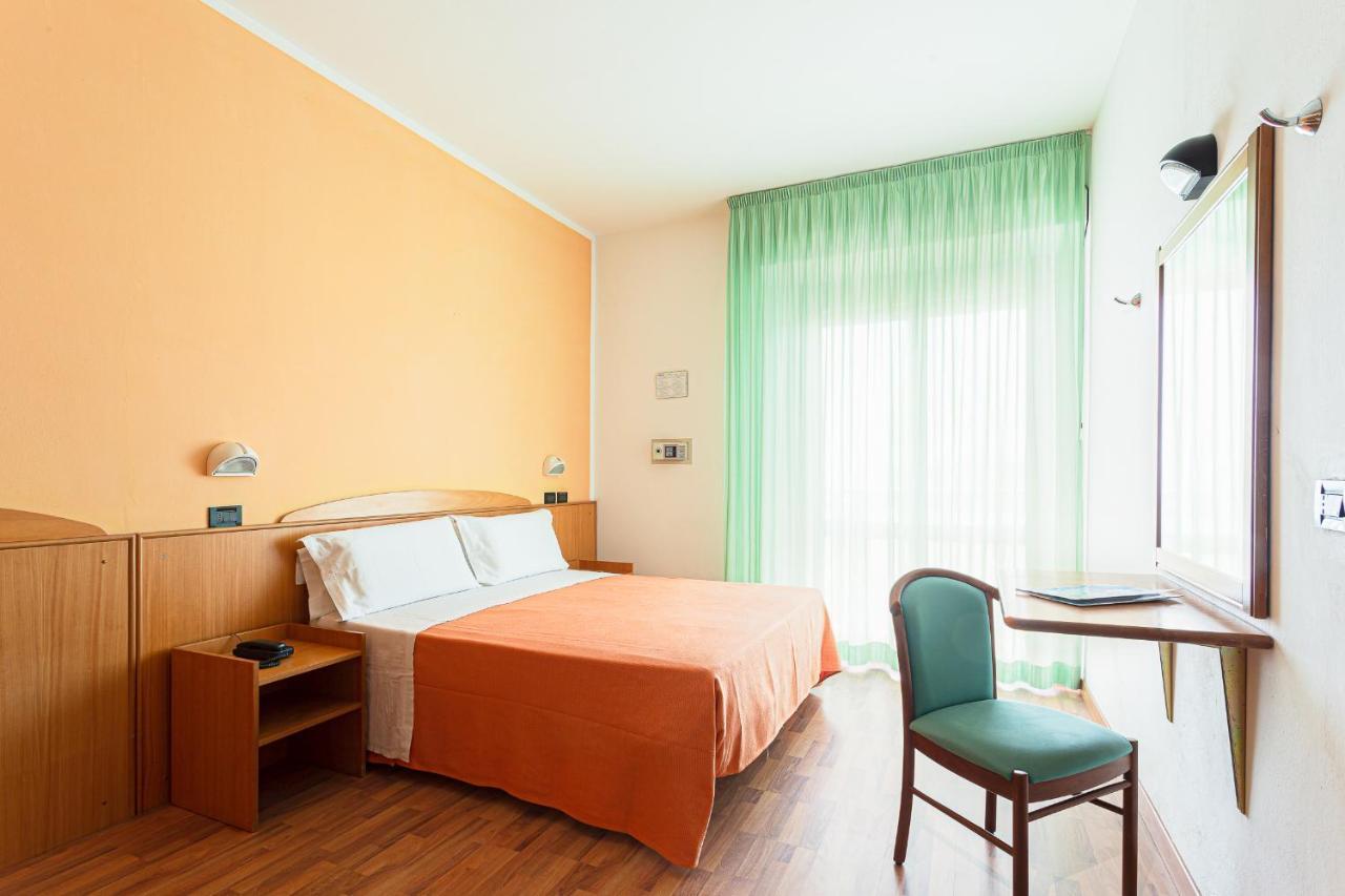 Little Hotel เชเซนาติโก ภายนอก รูปภาพ