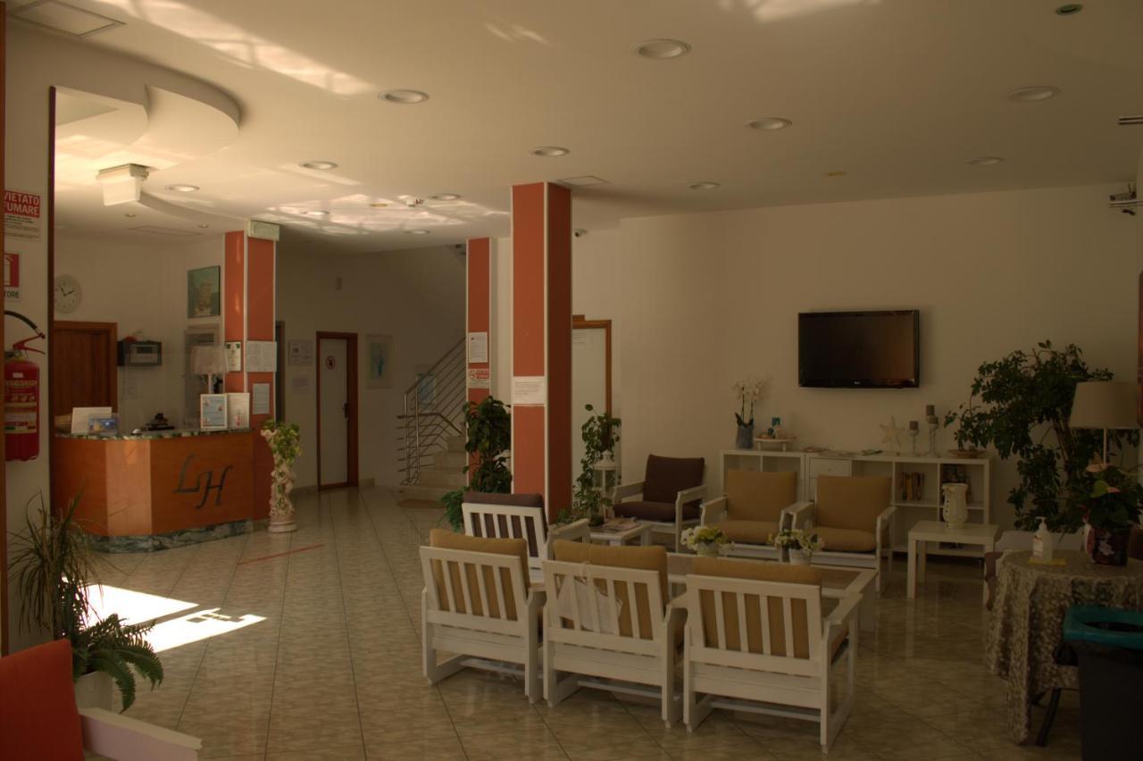 Little Hotel เชเซนาติโก ภายนอก รูปภาพ